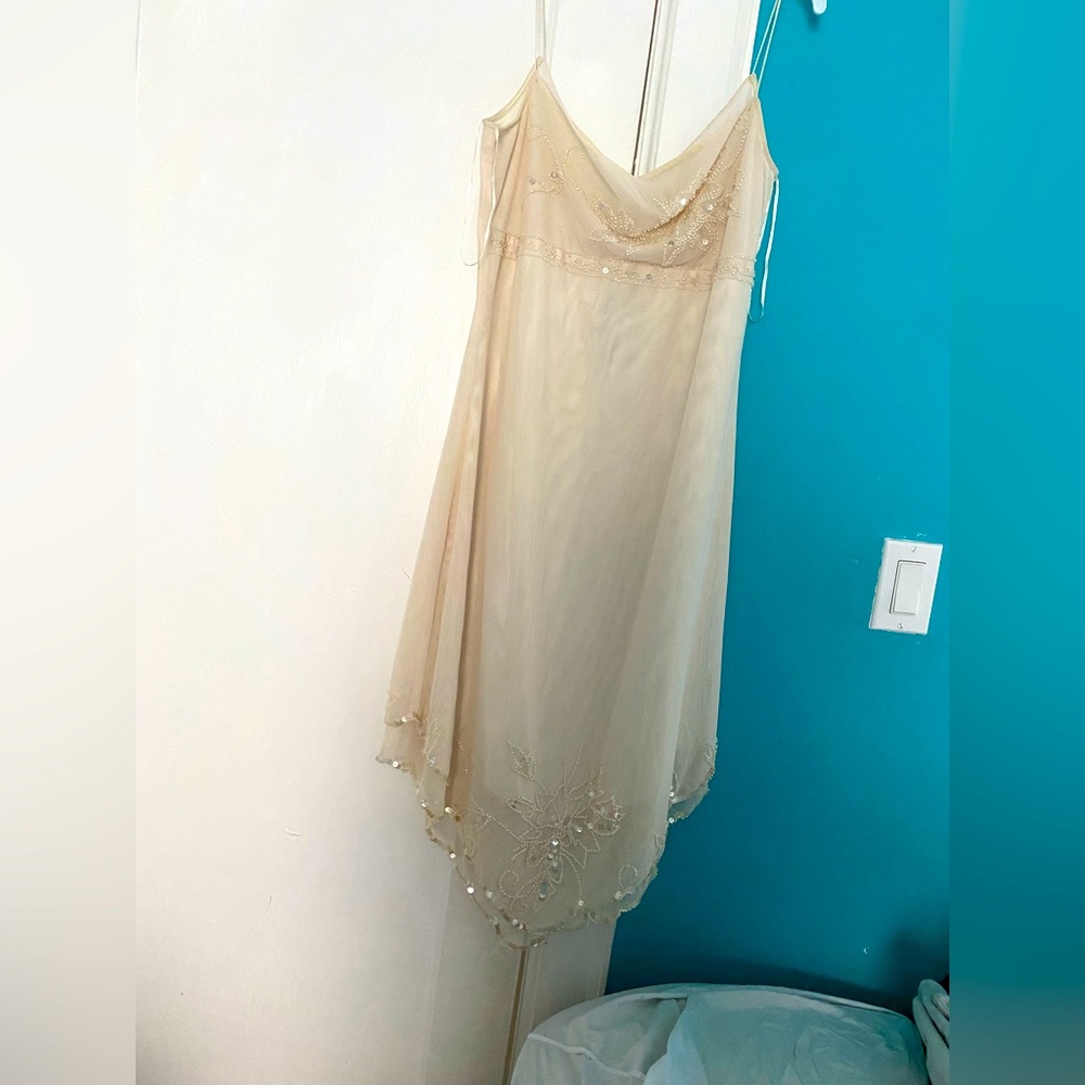 hilton dress for women size 14 color cream condition new